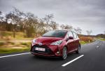 Toyota Yaris Hybrid 2017 года